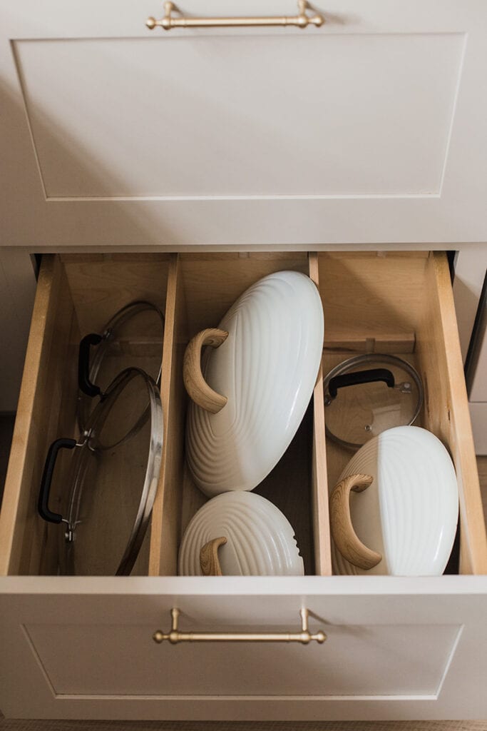 Drawer storage for dishes and glassware?